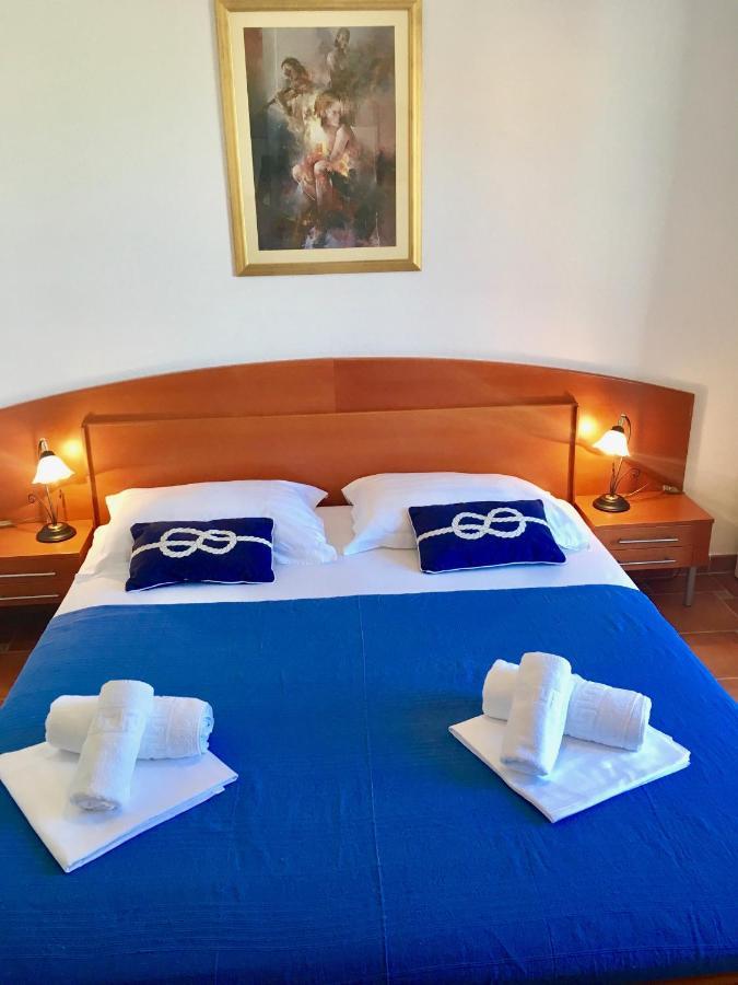 Apartments Villa Jadranka Adults Only Bol Extérieur photo